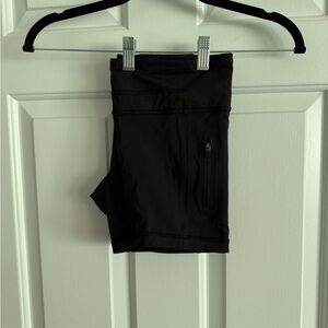 lululemon athletica Fast Track Short II - Size 6